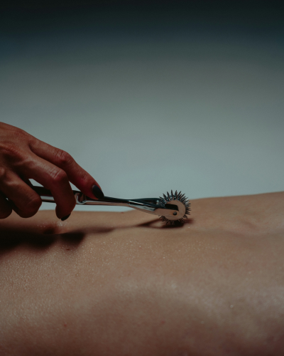 découvrir le bondage leger et le bdsm au kink study
